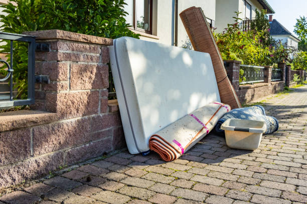 Best Construction Debris Removal  in Milwaukie, OR